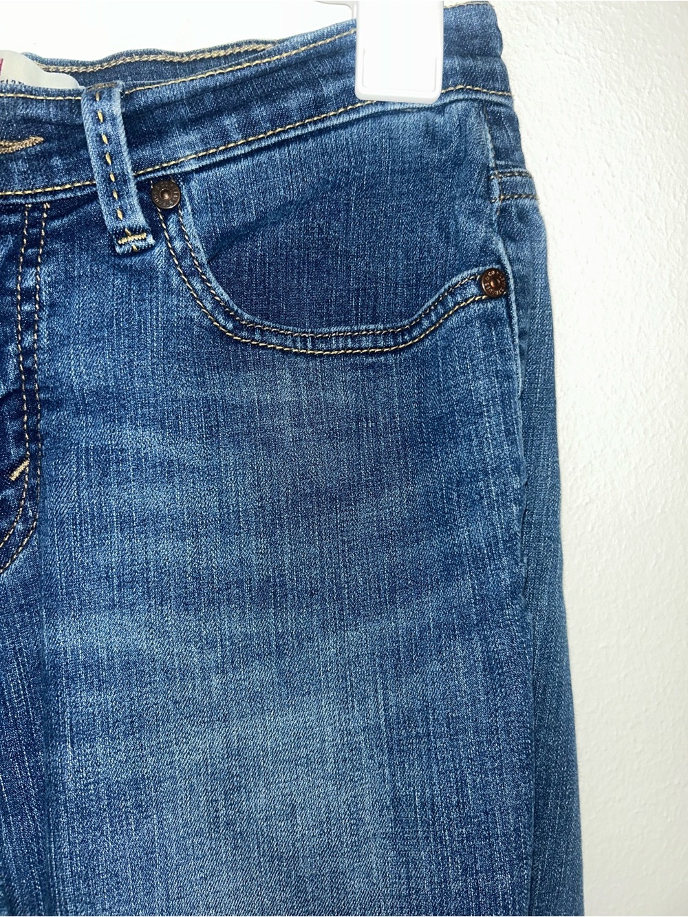 Levi's Perfectly Slimming 512 Bootcut Jeans - Picture 5 of 12